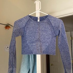 Long sleeve Crop top